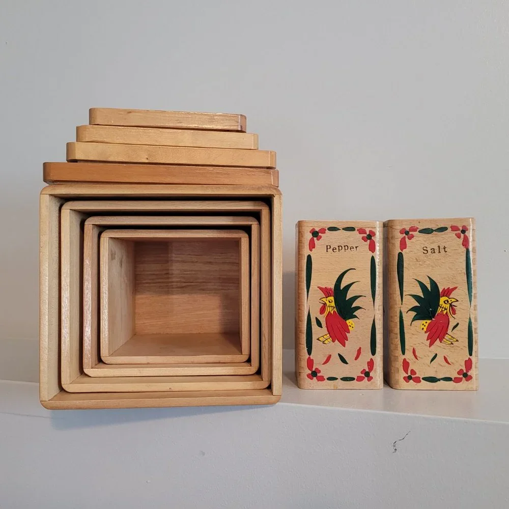 Vintage Chicken/Rooster Wooden Nesting Canister Set - Picture 5 of 9